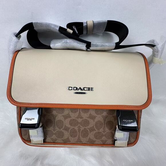 Coach MEN'S Racer Messenger In Colorblock Sig Canvas Crossbody CAJ79 Ivory Multi - Picture 1 of 11